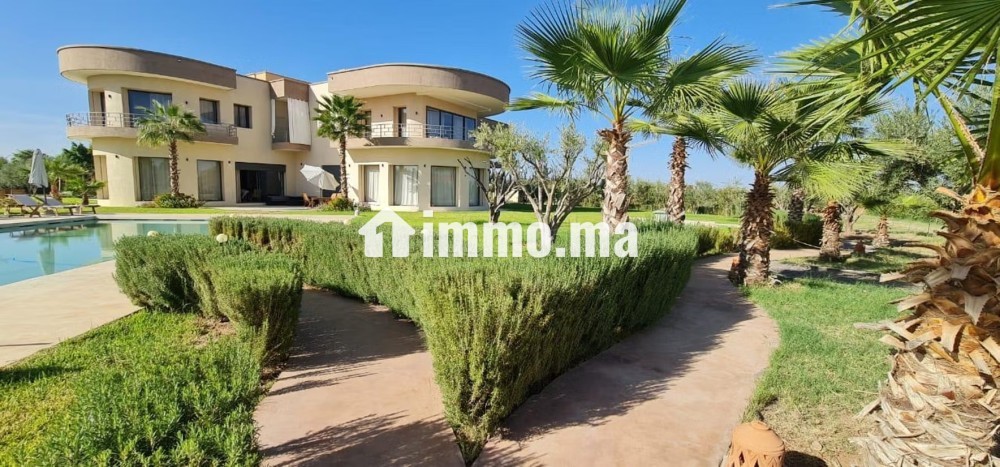 Location saisonnière villa haut standing à Route de l'Ourika.
Superficie 10500 m².
Antenne parabolique et sécurité - Vente Immobilier - Marrakech - photo 2
