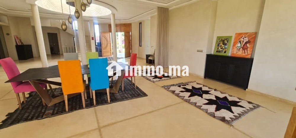 Location saisonnière villa haut standing à Route de l'Ourika.
Superficie 10500 m².
Antenne parabolique et sécurité - Vente Immobilier - Marrakech - photo 8