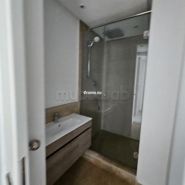 Superbe appartement à louer à Bourgogne Ouest. 1 Pièce. Porte blindée, sécurité - Location Immobilier - Casablanca - photo 2