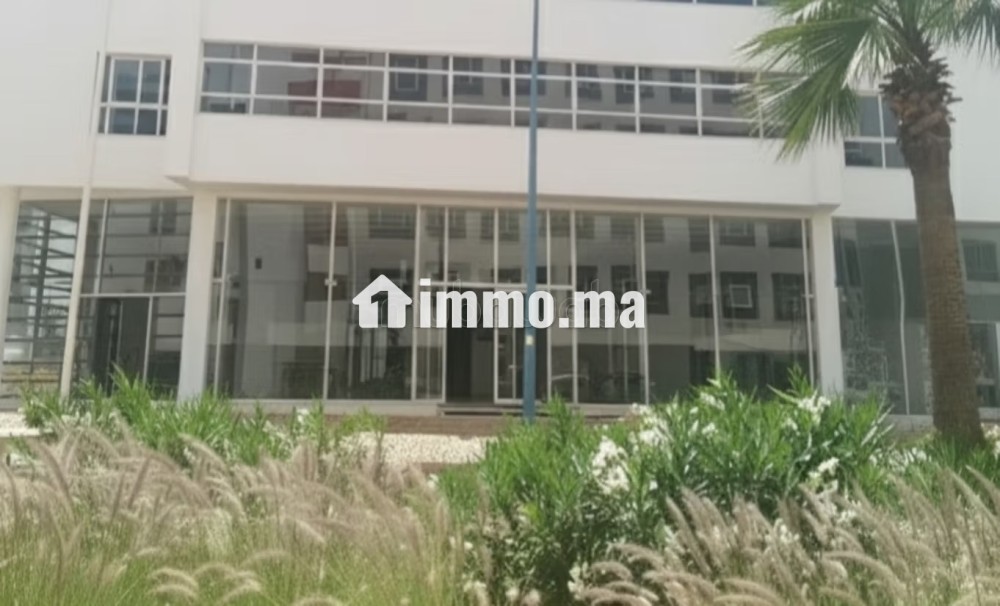 Bureaux en location à Sidi Maarouf.
Superficie 360 m² - Location Immobilier - Casablanca - photo 1