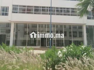 Bureaux en location à Sidi Maarouf.
Superficie 360 m² - Bureau à louer - Casablanca