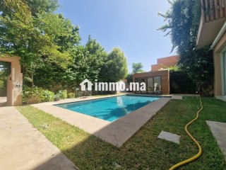 Magnifique villa à vendre à Hay Inara. 3 chambres agréables. Meublé - Villa à vendre - Marrakech