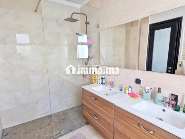 villa-vide-a-louer-proche-du-morocco-mall-400-m2-big-8