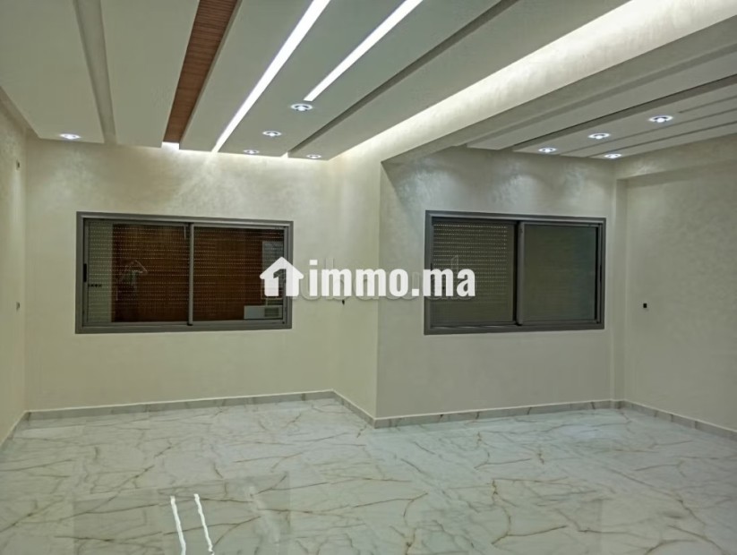 Bel appartement à vendre à Hamria. 8 grandes pièces. Porte blindée, sécurité - Vente Immobilier - Meknes - photo 3