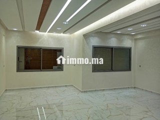 Bel appartement à vendre à Hamria. 8 grandes pièces. Porte blindée, sécurité - Appartement à vendre - Meknes