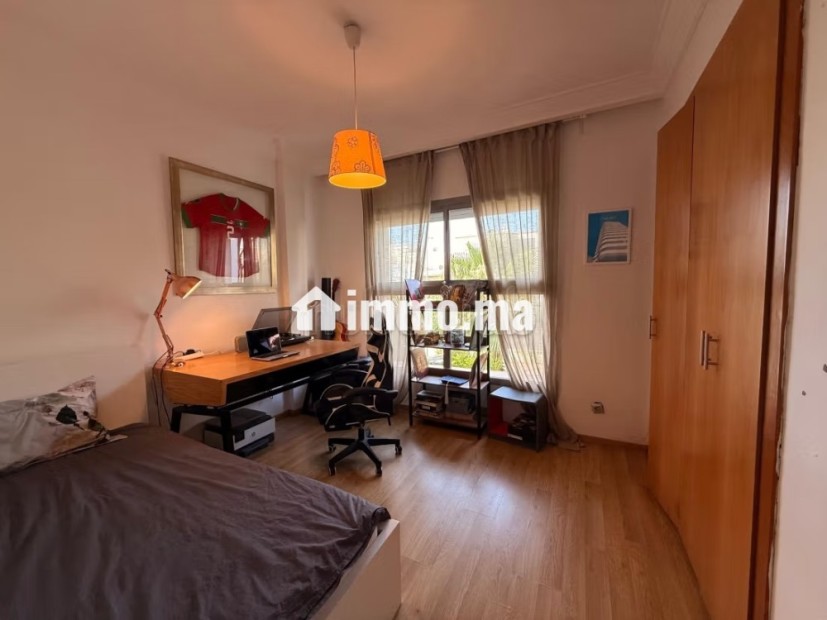 Rêve de villa: 309m² avec solarium, sécurité totale et vie de quartier - Vente Immobilier - Dar Bouazza - photo 4