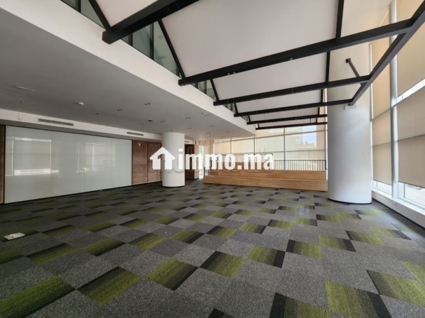 Local commercial 299 m² 336 sous pente, Marina - Vente Immobilier - Casablanca - photo 3
