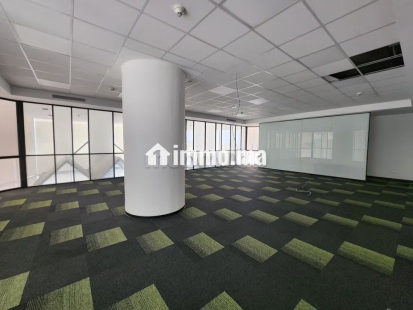Local commercial 299 m² 336 sous pente, Marina - Vente Immobilier - Casablanca - photo 4