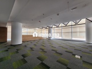 Local commercial 299 m² 336 sous pente, Marina - Local commercial à vendre - Casablanca