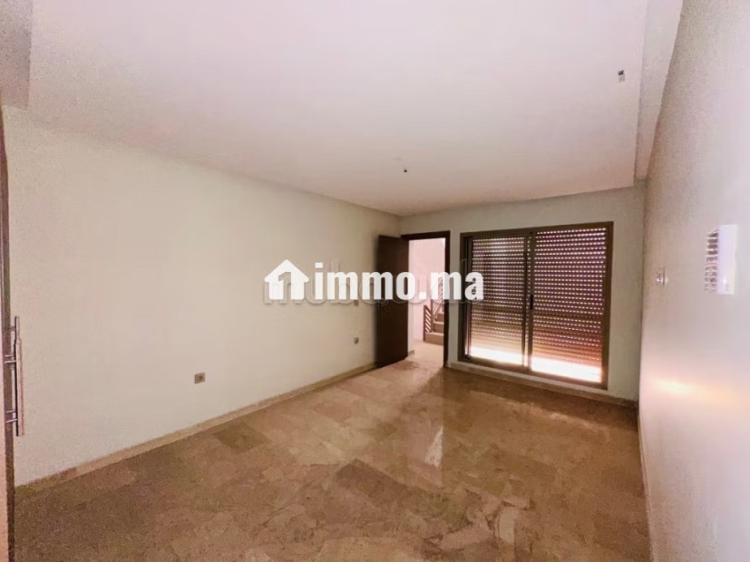 Vend appartement à Guéliz. Superficie 88 m². Climatisation et piscine - Vente Immobilier - Marrakech - photo 4