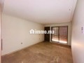 Vend appartement à Guéliz. Superficie 88 m². Climatisation et piscine - miniature 2