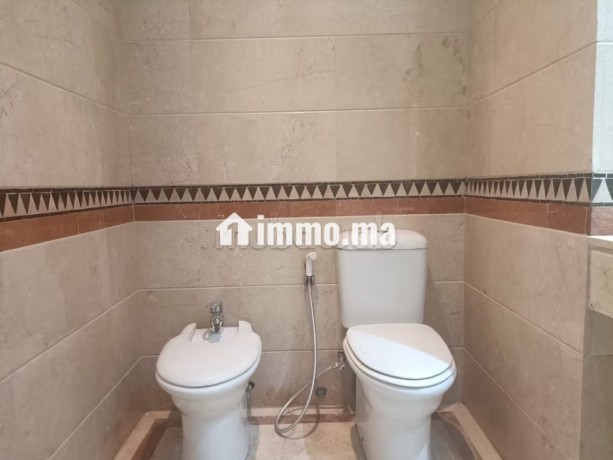 a-louer-appartement-non-meuble-a-plaza-gueliz-big-15