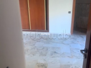 Location d'un appartement vide en longue durée à Camp Al Ghoul. 2 chambres. Concierge et climatisation - Appartement à louer - Marrakech