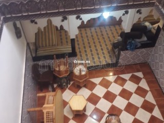 Titré, riad à la medersa Ben Youssef avec titre foncier - Villa à vendre - Marrakech