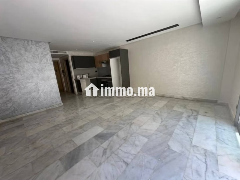 Vente d'un bel appartement avec terrasse à Bourgogne Ouest. 2 grandes pièces. Terrasse et ascenseur - Vente Immobilier - Casablanca - photo 3