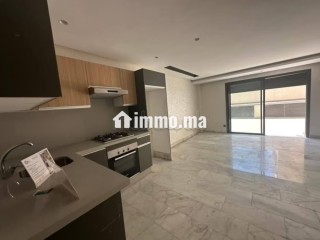 Vente d'un bel appartement avec terrasse à Bourgogne Ouest. 2 grandes pièces. Terrasse et ascenseur - Appartement à vendre - Casablanca