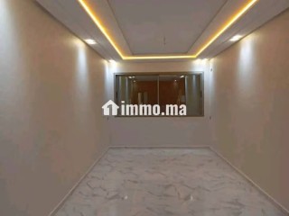 Appartement à l'achat à Hamria. 3 chambres. Porte blindée, sécurité - Appartement à vendre - Meknes