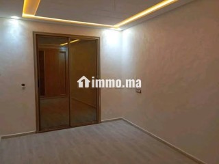 Appartement à l'achat à Hamria. 3 chambres. Porte blindée, sécurité - Appartement à vendre - Meknes