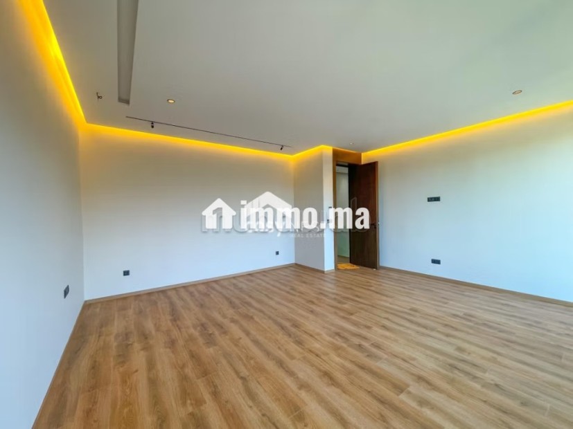 Villa neuve à louer vide à Aindiab - Location Immobilier - Casablanca - photo 5