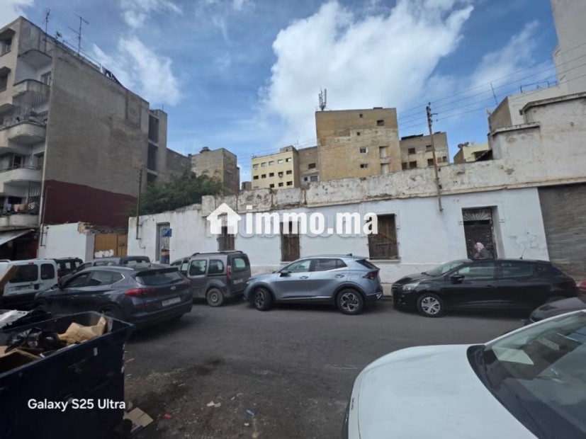 Terrain à acheter en Centre Ville.
Surface totale 1300 m² - Vente Immobilier - Casablanca - photo 1