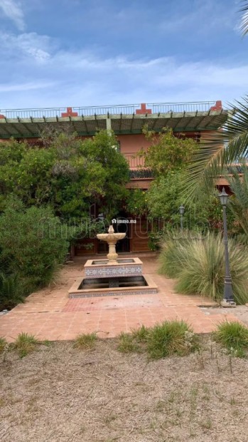 En vente Villa de prestige style arabo marocain – VNA– - Vente Immobilier - Marrakech - photo 2