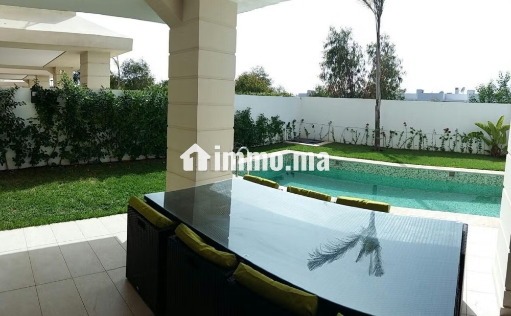 Location villa meuble de luxe à Ville Verte. 3 chambres agréables. Cheminée, piscine - Location Immobilier - Bouskoura - photo 1