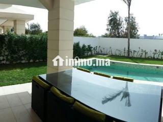Location villa meuble de luxe à Ville Verte. 3 chambres agréables. Cheminée, piscine - Villa à louer - Bouskoura