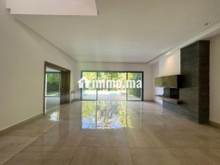Magnifique villa à louer à Ain Diab. 4 chambres agréables. Cheminée et climatisation - Villa à louer - Casablanca