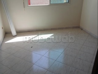 Très bel appartement en location à Bourgogne Ouest. 1 Pièce. Ascenseur et terrasse - Appartement à louer - Casablanca