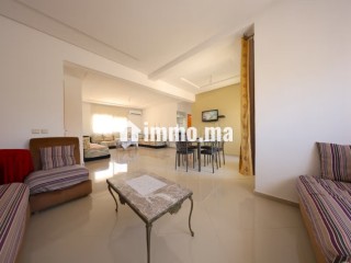 Appartement à louer en Centre. 3 chambres. Cheminée et concierge - Appartement à vendre - Fes