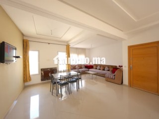 Appartement à louer en Centre. 3 chambres. Cheminée et concierge - Appartement à vendre - Fes