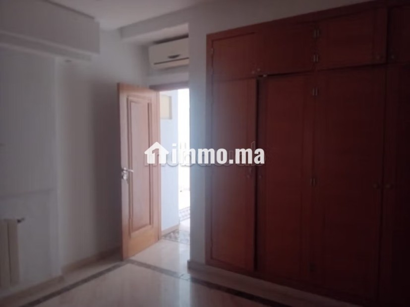 Villa à louer sur LES CRETES - Location Immobilier - Casablanca - photo 8