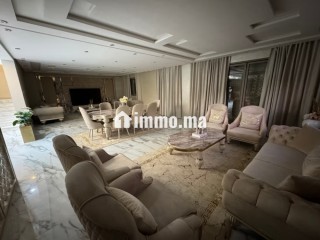 Villa de haut standing à louer à Riyad. 3 chambres agréables. Meublé - Villa à louer - Rabat