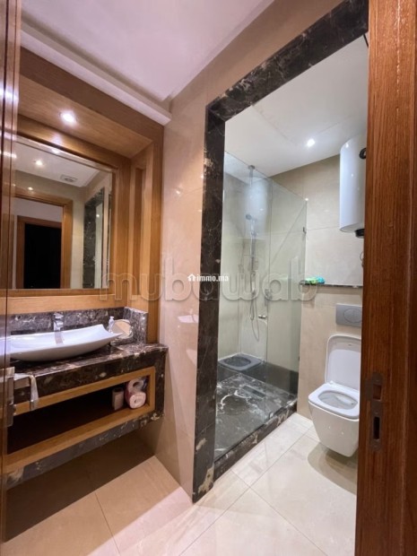 Bel appartement en location à Casablanca Finance City. 3 grandes pièces. Meublé - Location Immobilier - Casablanca - photo 8