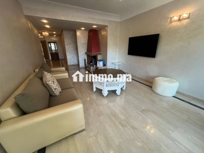 Très bel appartement en location à Racine. 4 pièces. Salon typique marocain, résidence sécurisée - Location Immobilier - Casablanca - photo 4