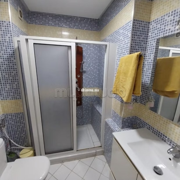 Location saisonnière à De La Plage. 2 pièces confortables. Ascenseur et stationnement - Vente Immobilier - Tanger - photo 2