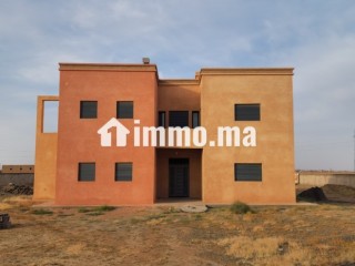 Villa semi-finie à 18 km de Marrakech (Commune Bourrous) - Villa à vendre - Marrakech
