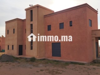 Villa semi-finie à 18 km de Marrakech (Commune Bourrous) - Villa à vendre - Marrakech