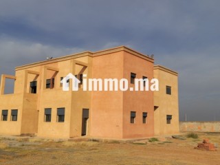 Villa semi-finie à 18 km de Marrakech (Commune Bourrous) - Villa à vendre - Marrakech