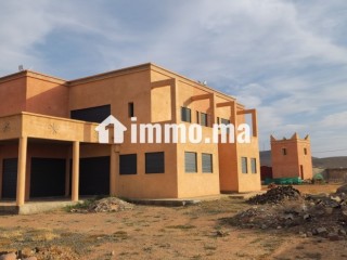 Villa semi-finie à 18 km de Marrakech (Commune Bourrous) - Villa à vendre - Marrakech
