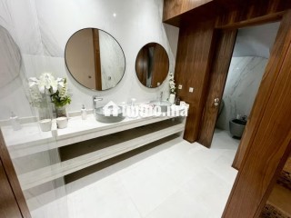 Villa entièrement rénovée à la ville verte - Villa à vendre