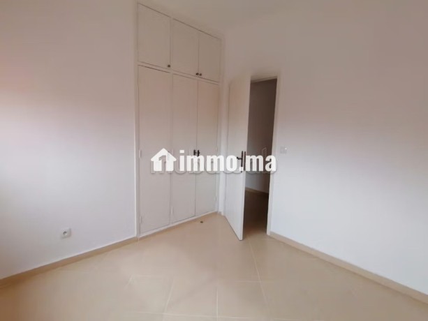 appartement-bureau-a-la-location-a-gueliz-big-5