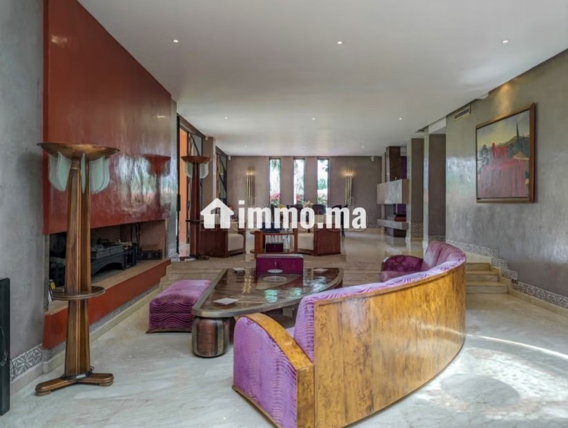 Villa de standing à louer pour vos vacances avec cuisinière à Sidi Abdallah Ghiat.
Belle piscine 20 m terrasse et jardin 10000 Dhs par jour - Vente Immobilier - Autre - photo 4