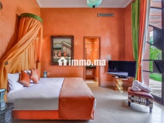 Villa de standing à louer pour vos vacances avec cuisinière à Sidi Abdallah Ghiat.
Belle piscine 20 m terrasse et jardin 10000 Dhs par jour - Villa à vendre - Autre