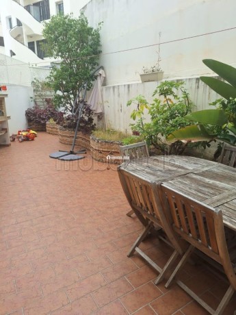location-dappartement-vide-a-racine-169m2-big-9