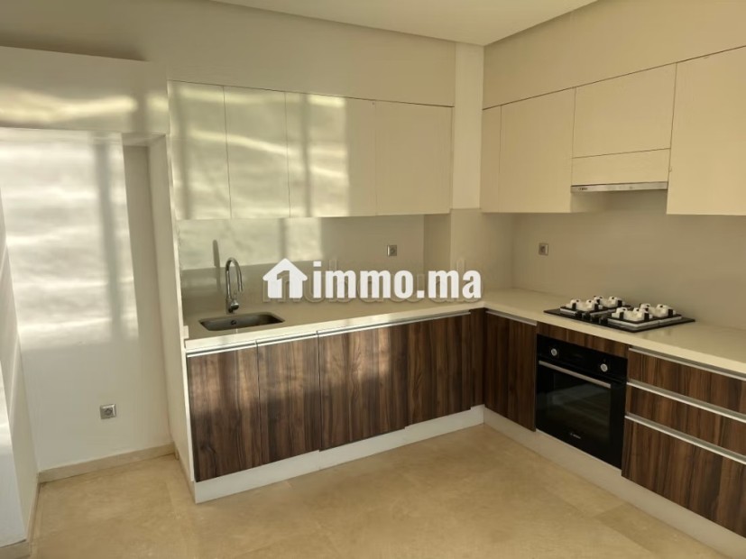 Superbe appartement à louer à Souissi. 1 Pièce. Terrasse et jardin - Location Immobilier - Rabat - photo 2