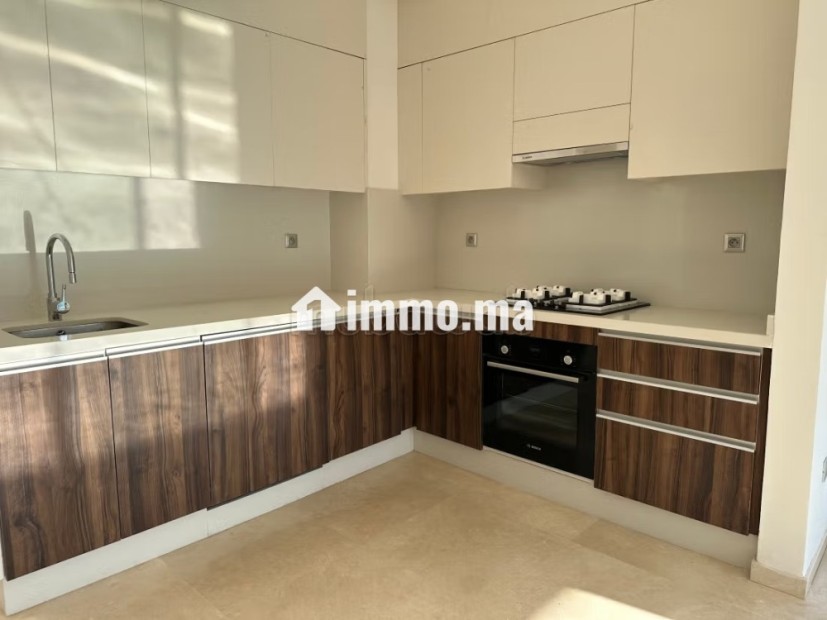 Superbe appartement à louer à Souissi. 1 Pièce. Terrasse et jardin - Location Immobilier - Rabat - photo 4