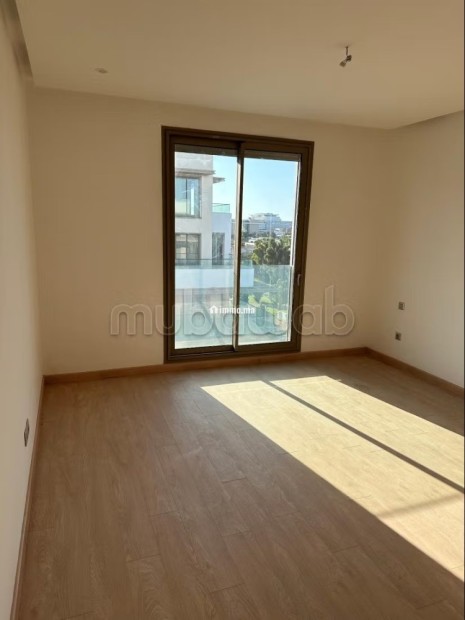 Superbe appartement à louer à Souissi. 1 Pièce. Terrasse et jardin - Location Immobilier - Rabat - photo 5