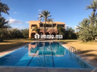 Superbe villa de caractère à la Palmeraie - Villa à vendre - Marrakech