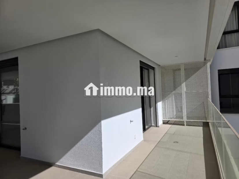 Appartement neuf avec terrasse CFC - Location Immobilier - Casablanca - photo 8